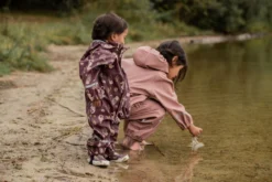 Celavi Regenoverall Seepferdchen Bordeaux Einteiler -Babyprodukte Geschäft CELAVI SS22 20 1280x1280 1