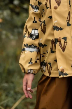 CeLaVi Regenanzug Baggerlader Traktor 2 Teile Strohgelb/nougat -Babyprodukte Geschäft CELAVI SS22 27 1280x1280 1