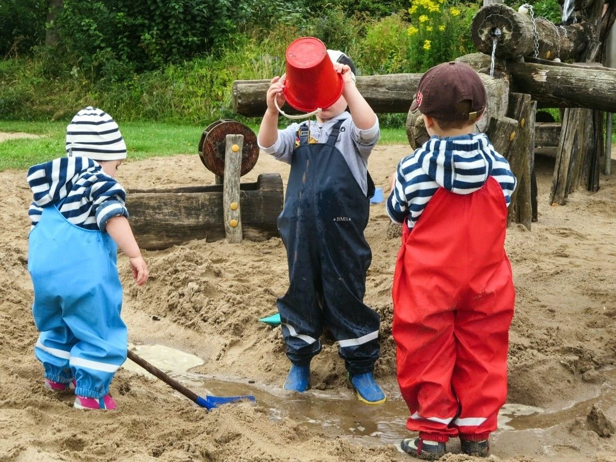 BMS Kinder Regenhose Matschhose Softskin Buddelhose Mit Trägern 6 BMS Kinder Regenhose Matschhose Softskin Buddelhose Mit Trägern – Bild 6