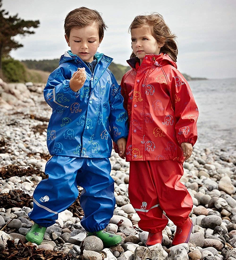 CeLaVi Baby Regenanzug Zweiteiler Blau Mit Bunten Elefanten 2 CeLaVi Baby Regenanzug Zweiteiler Blau Mit Bunten Elefanten – Bild 2